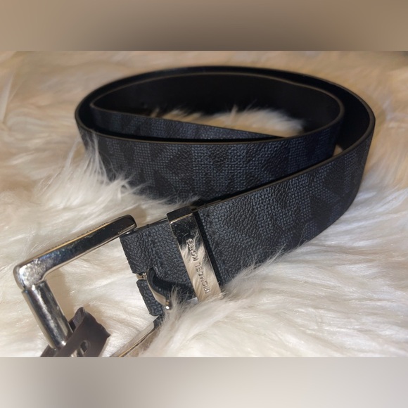 NWT MICHAEL KORS BELT BLACK MK PRINTED LOGO GOLD SIZE MEDIUM - Picture 9 of 17